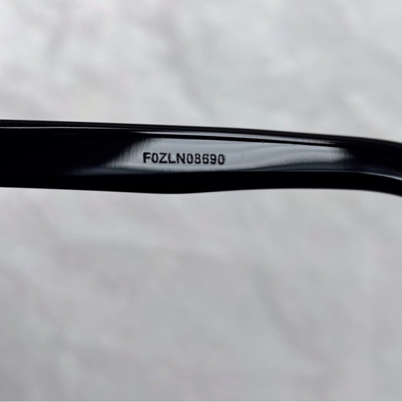 SAINT LAURENT Black Grace Cat-Eye Sunglasses SL-215-001 - Picture 13 of 15